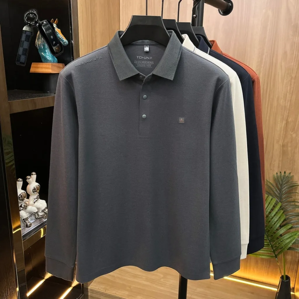 [Kelon] Long sleeves🎁Free BMW keychain🔑26 Autumn and Winter New Arrival high quality men's lapel POLO long sleeves, made of high quality mercerized cotton fabric, fashionable and elegant, warm and comfortable, delicate and textured to the touch, all details are made with advanced hardware craftsmanship LOGO on the chest, excellent reflection of three-dimensionality, in line with the brand's consistent design style ️Fashionable T-shirt with excellent upper body effect ️It can be worn casually or for business, and it can be worn alone without any problem! Sizes: M-4XL (maximum weight can be worn), please state your height and weight when placing an order.